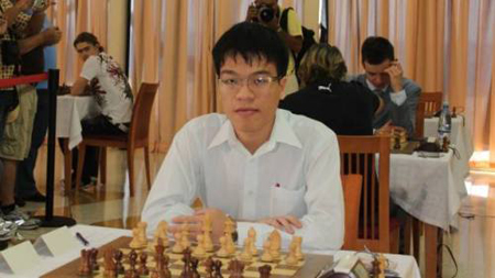 Kỳ thủ Lê Quang Liêm đánh bại đối thủ top 15 thế giới để vô địch cờ nhanh ĐH Webster.